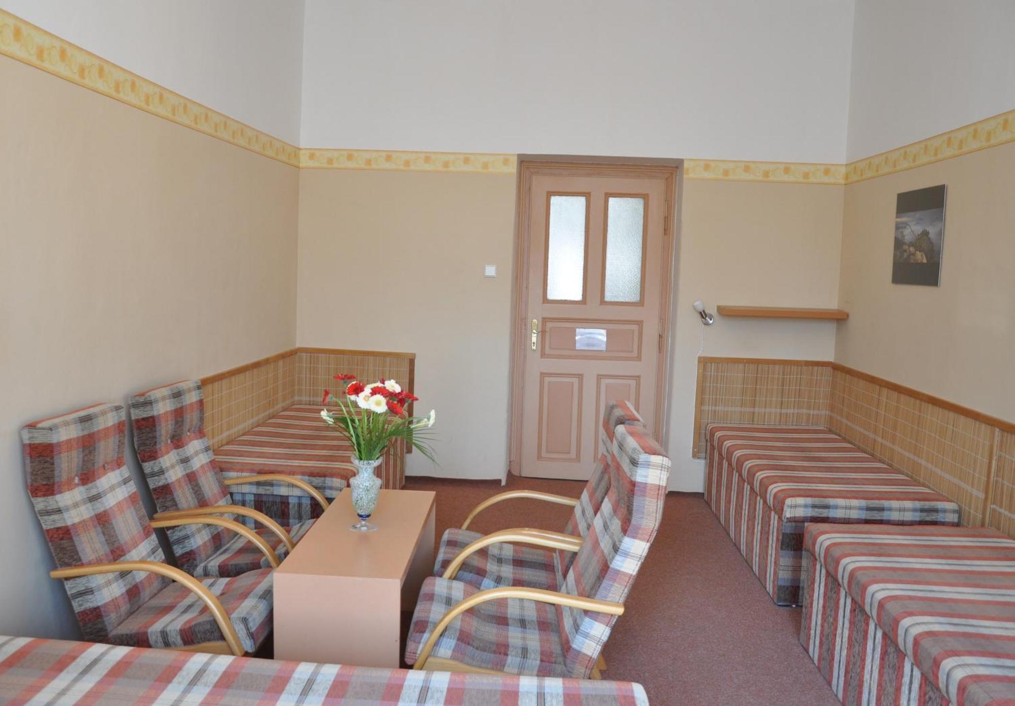 Hotel Decin Kültér fotó