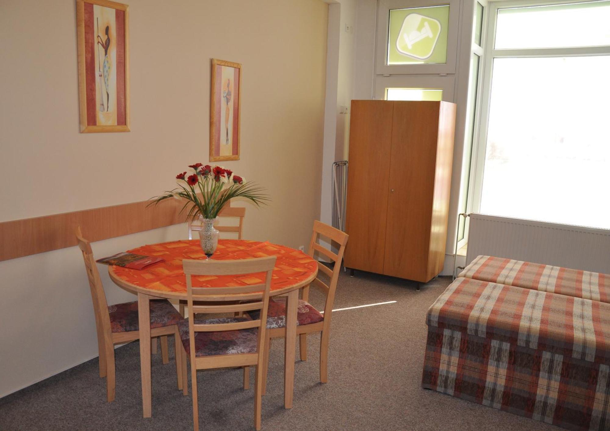 Hotel Decin Kültér fotó