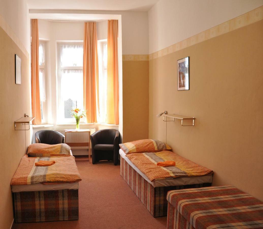 Hotel Decin Kültér fotó