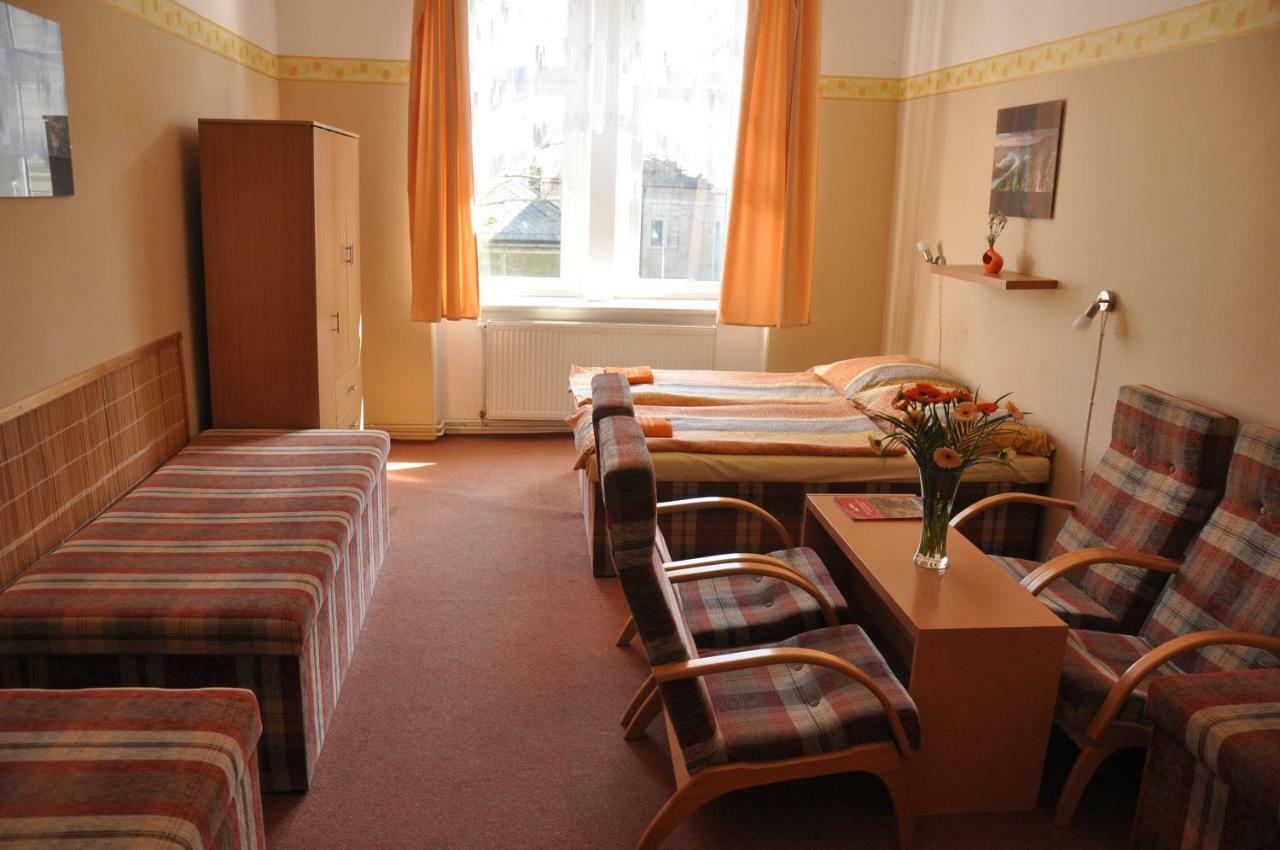 Hotel Decin Kültér fotó