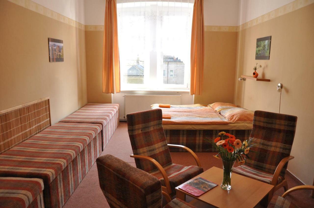 Hotel Decin Kültér fotó