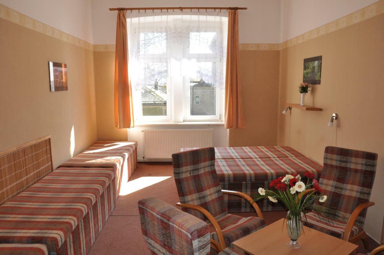 Hotel Decin Kültér fotó